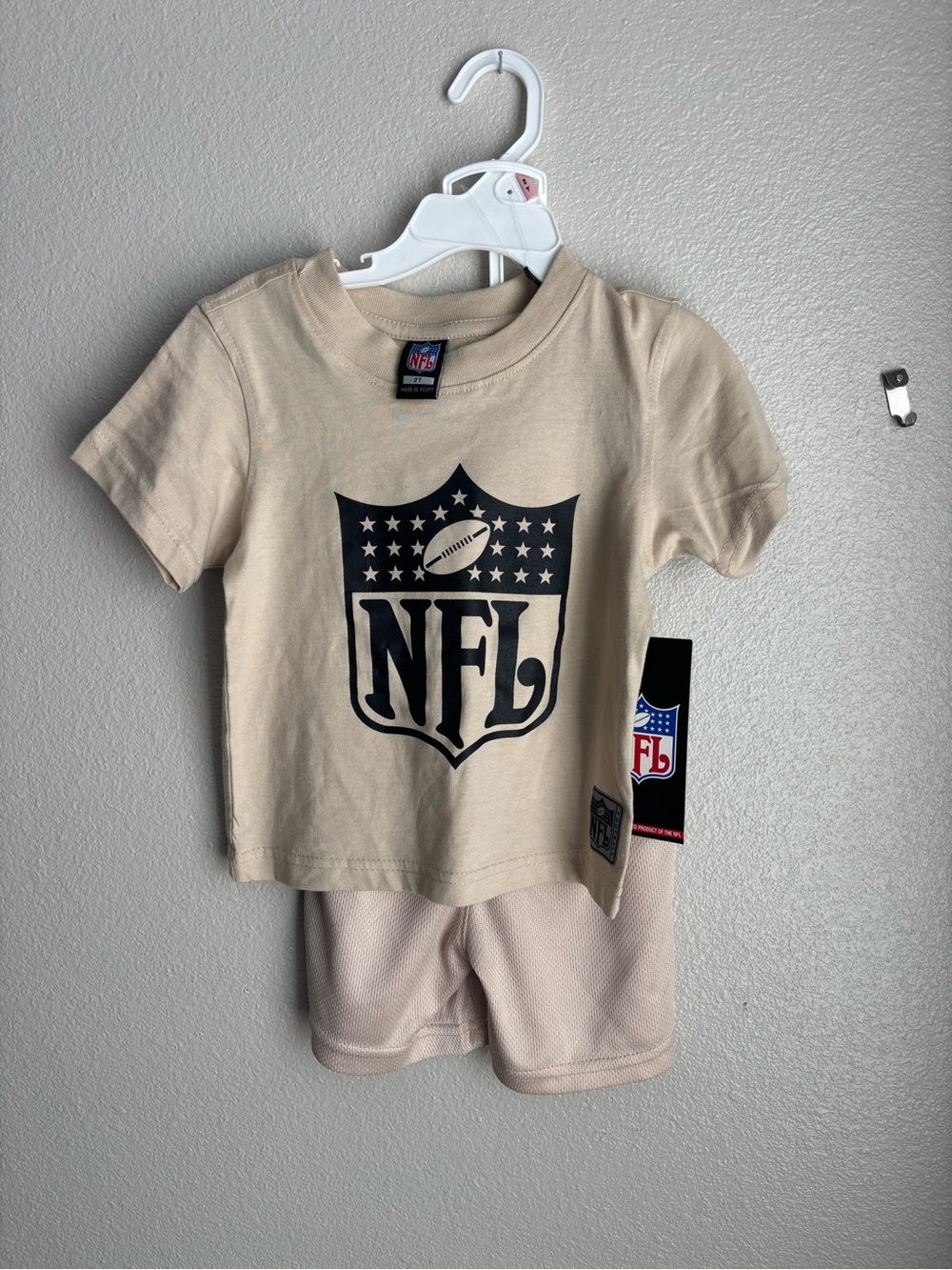 NFL Toddler 2T T-Shirt & Shorts Set Beige Tan New With Tags